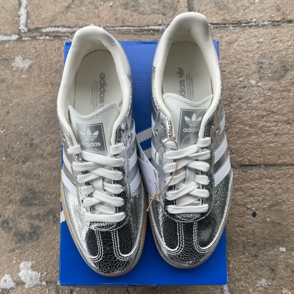 Adidas Samba ‘Silver Metallic Cracked Leather’ - Picture 2 of 3